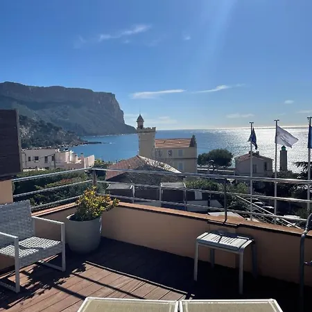 Western La Rade 3* Cassis